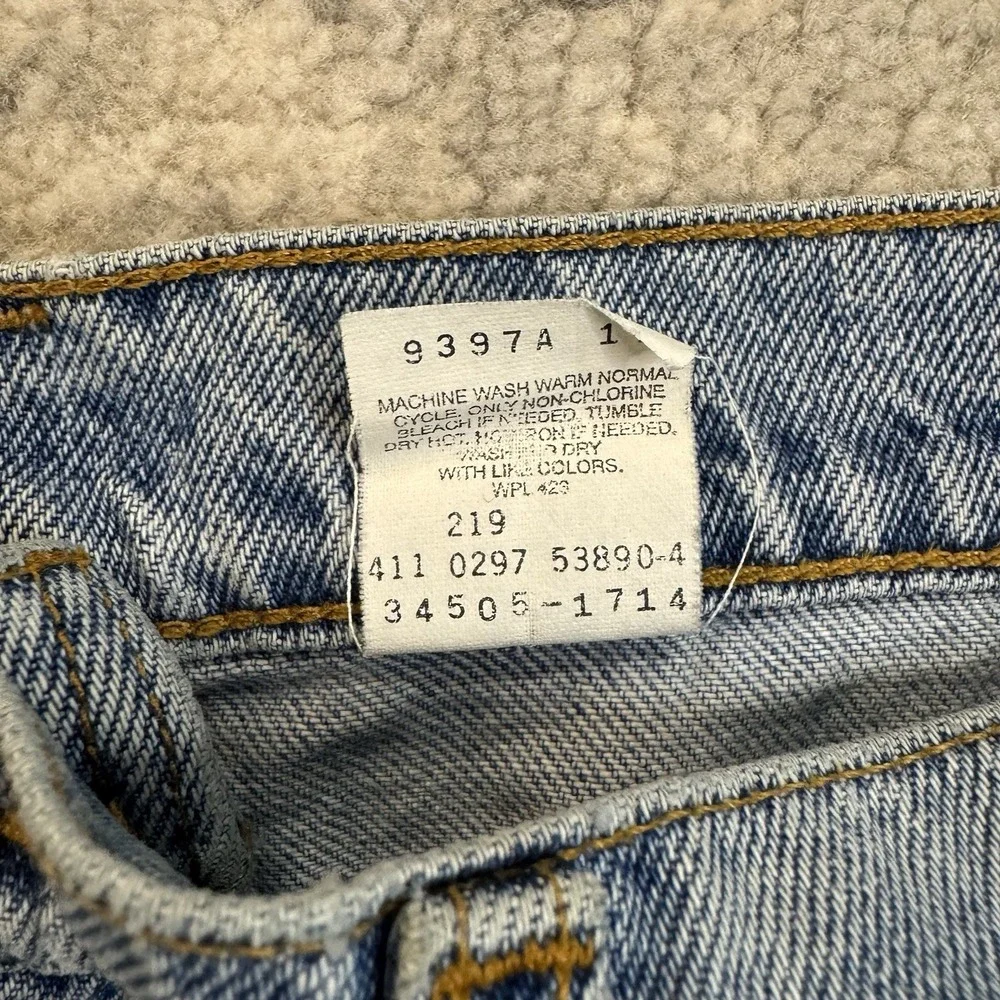Vintage Levi's 505 Regular Fit Denim Shorts Men's Size 33 Light Wash Made in USA